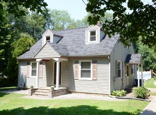 1123 Parchmount Ave, Parchment, MI 49004