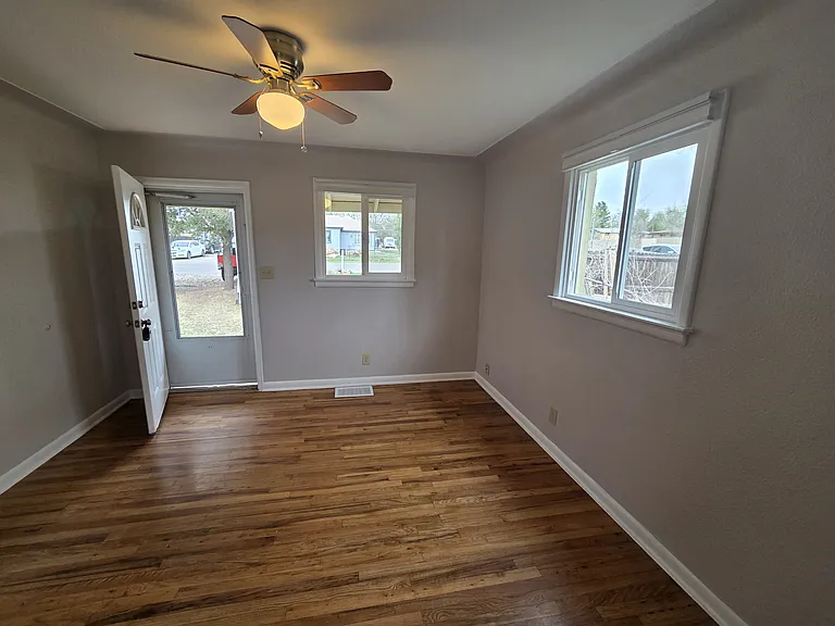 1242 Zephyr St #1242 — Photo 3