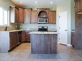 3rd image of 411 W Fox Hollow Dr