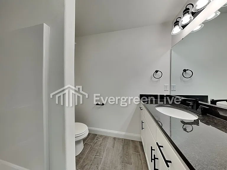 6006 NW Grant St — Photo 15