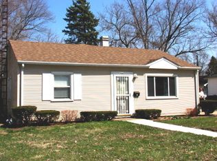 750 N Webster Cir E, Kankakee, IL 60901