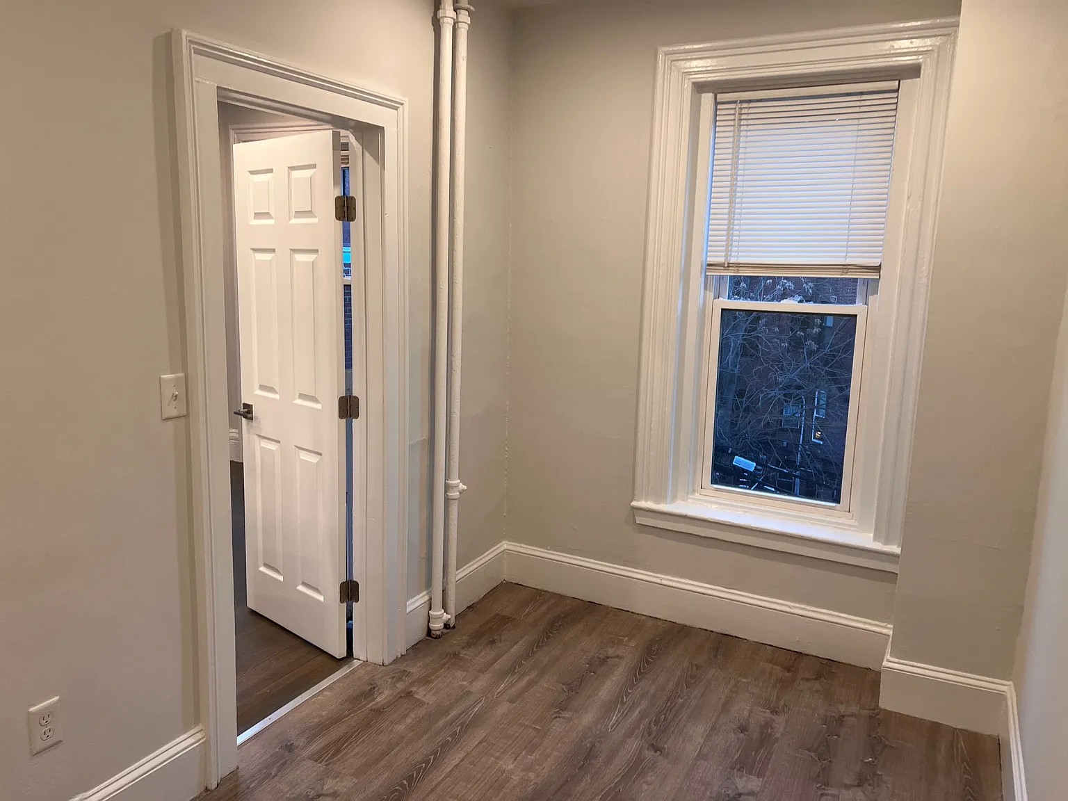 1 bed, $3,300 — Photo 3