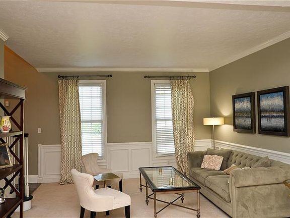 5th image of 601 Adare Ct