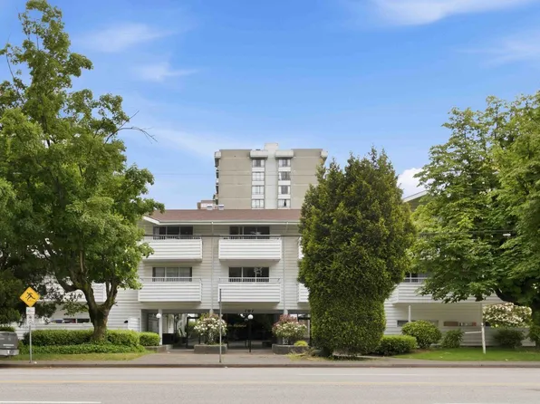 707 8th St #301, New Westminster, BC V3M 3S6