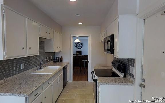 4th image of 4351 Greystone Dr