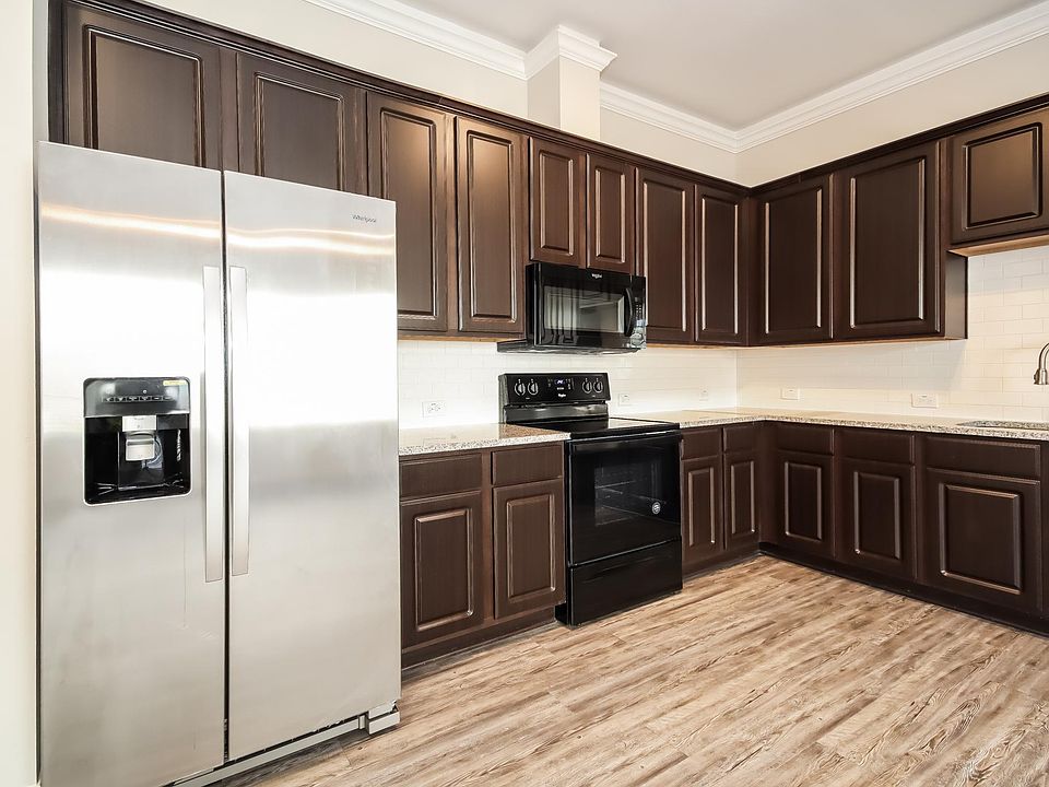 1st image of 7483 Woo St