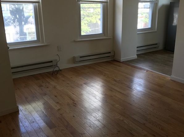 2600 South St #3R
