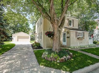 5599 Arbutus Ct, Greendale, WI 53129