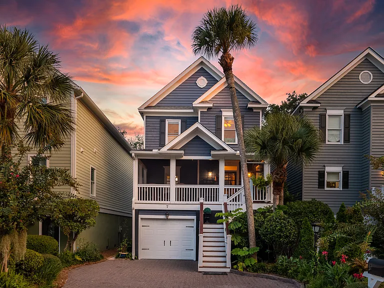 7 Yacht Harbor Ct — Photo 1