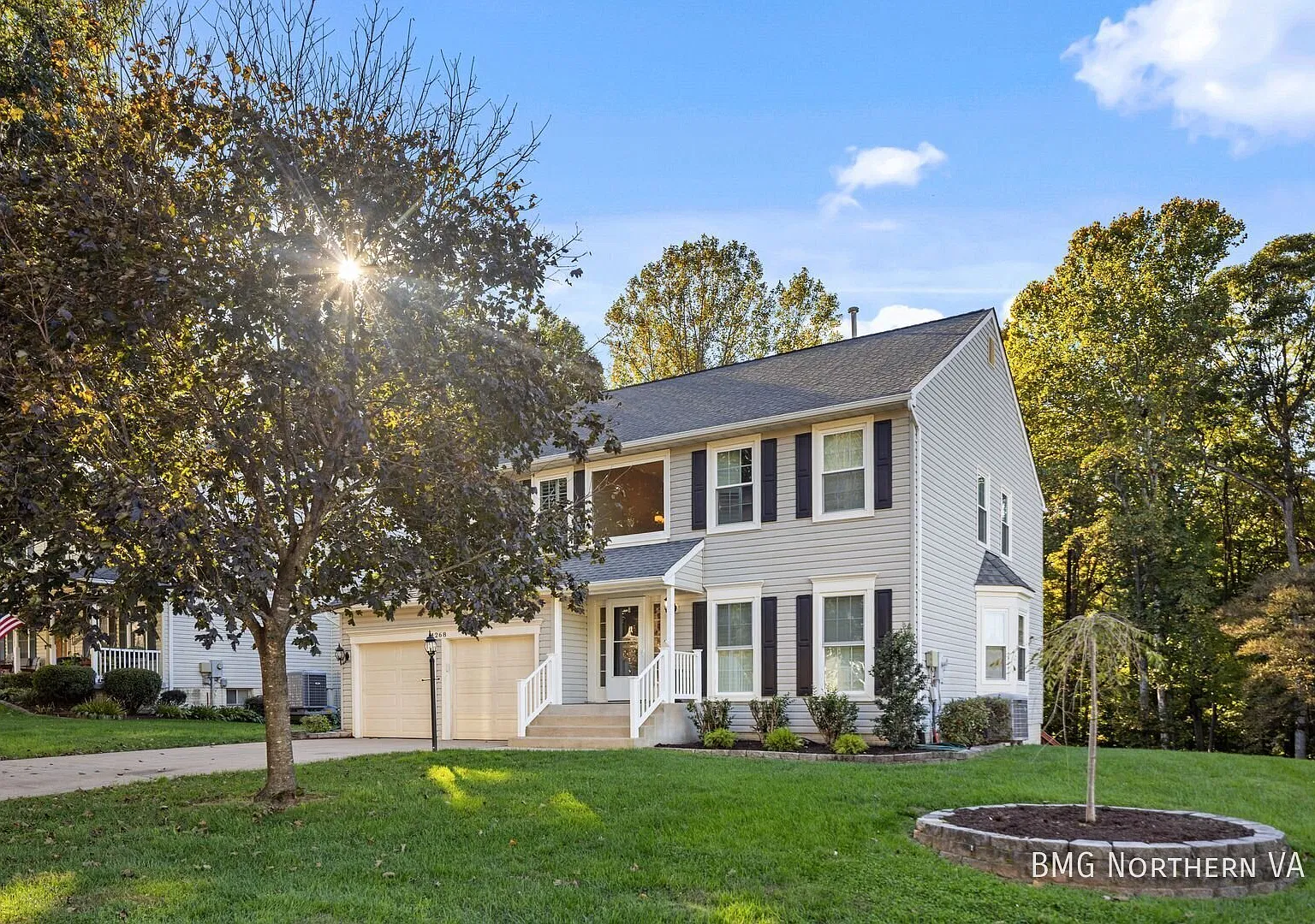 Beautifully Upgraded 5BR/3.5BA Home in Woodbridge! — Photo 1