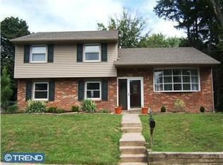 129 S Cedar Ave, Bellmawr, NJ 08031