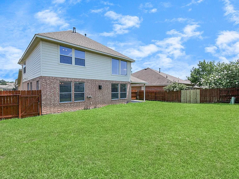 8627 Sweet Pasture Dr — Photo 32