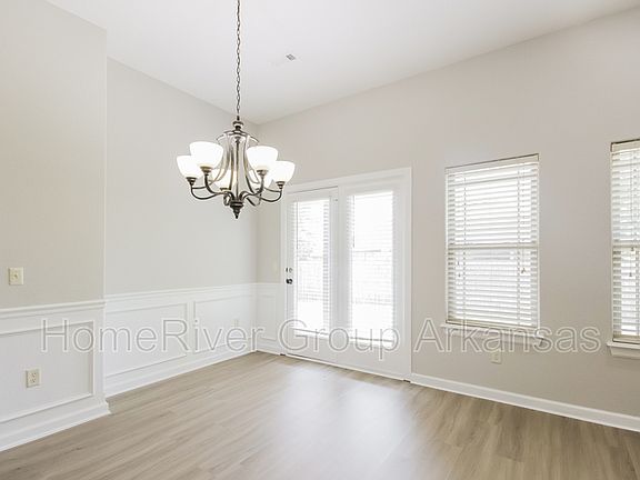 5th image of 460 Ravenna Dr