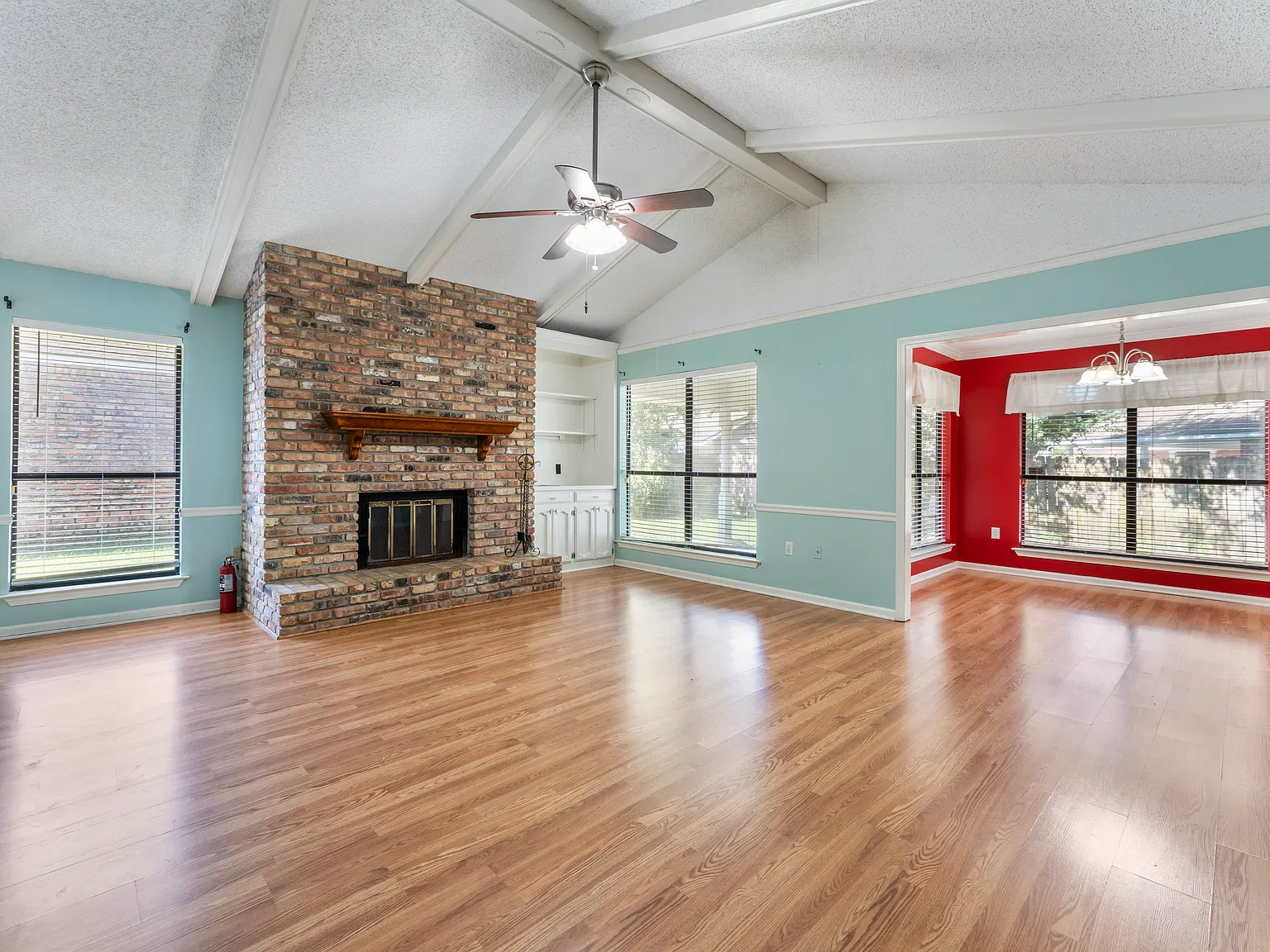3 bed, 1495 sqft, $1,800 — Photo 2