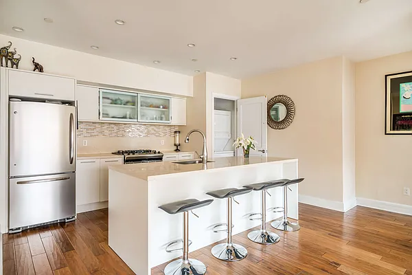 Sold by Compass | media 3