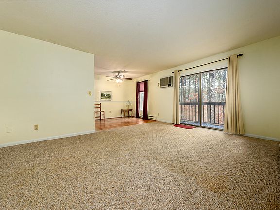 4th image of 432 Old Chatham #308