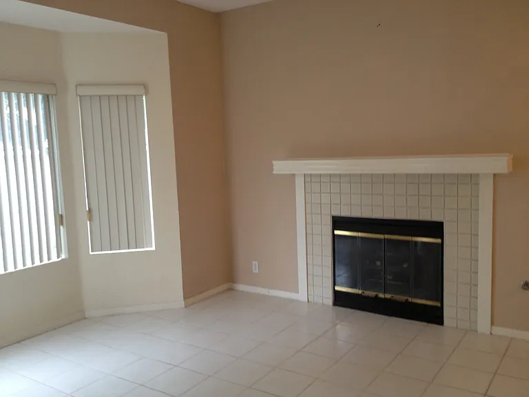 517 Springbrook N — Photo 7