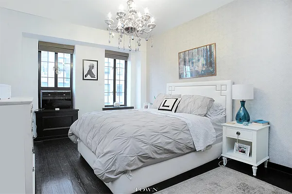 Rented by Town Residential | media 4