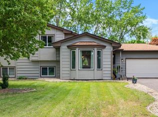 11625 Maryland Ln, Champlin, MN 55316