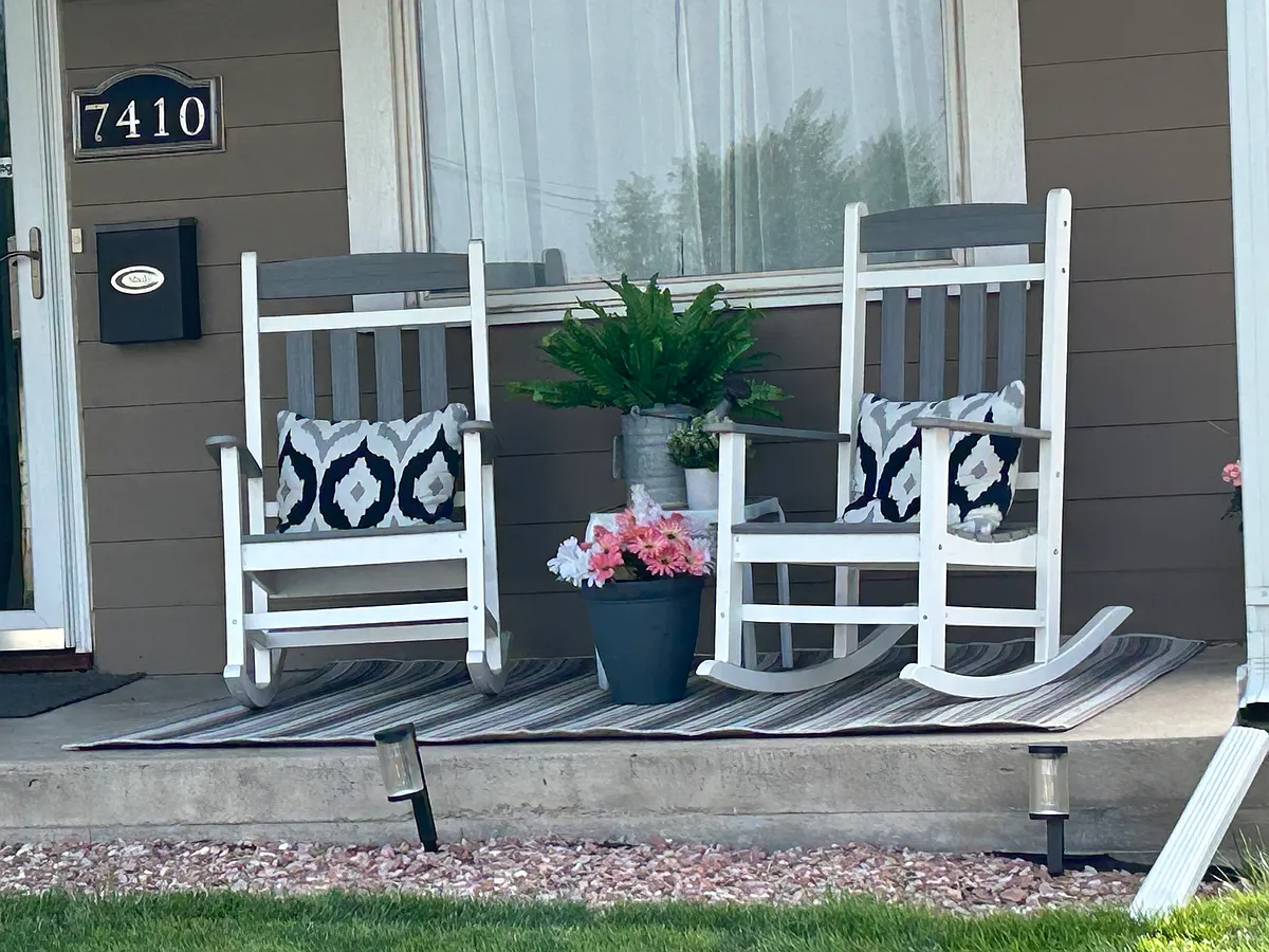 Front porch - cozy to hang out in the morning. - Quitman St
