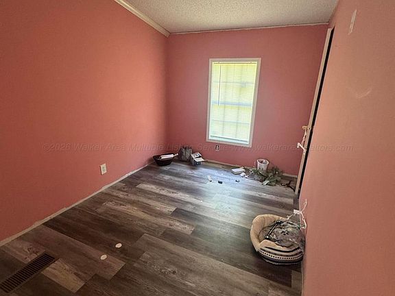 3rd image of 1419 Hillchase Rd