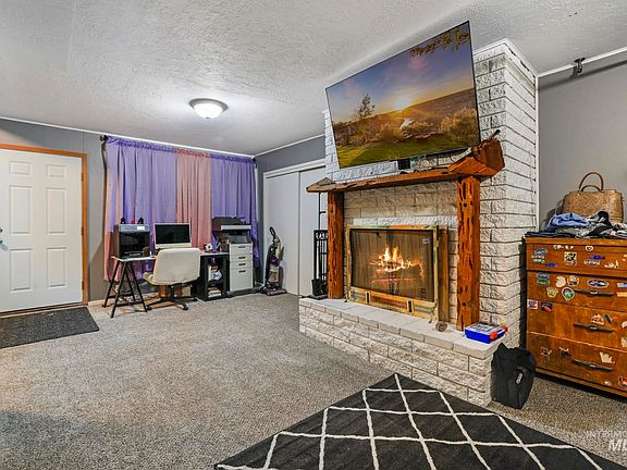5th image of 1755 2nd Ave E