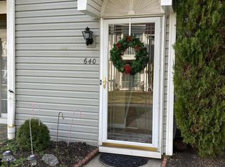 640 Yorkshire Ct, Sewell, NJ 08080