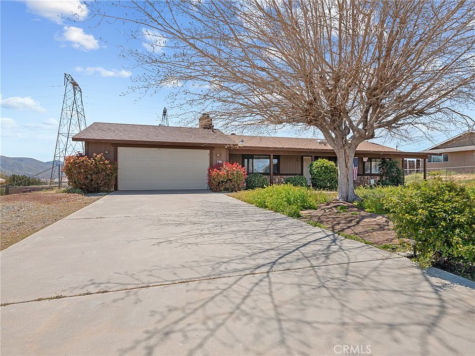 18525 Yuba St, Hesperia, CA 92345 Zillow