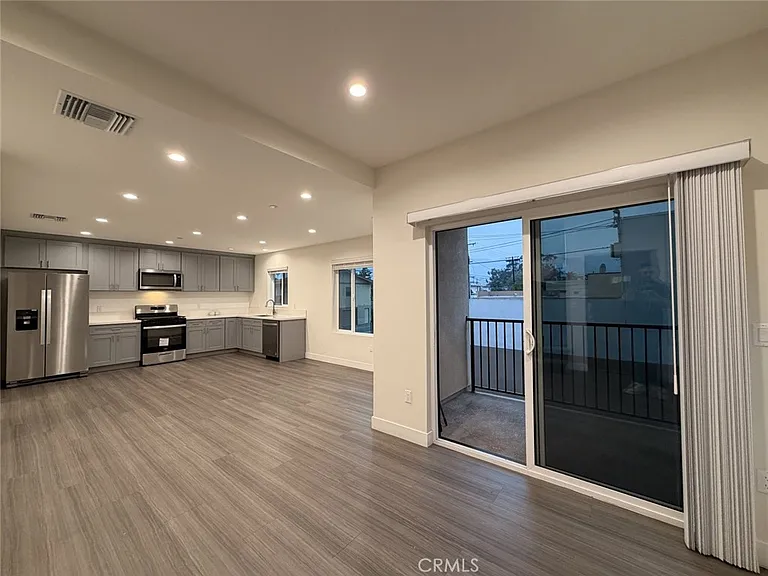 511 Azusa Ave #203 — Photo 1