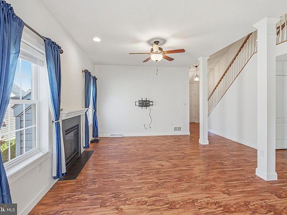 3rd image of 5256 Stonefield Dr