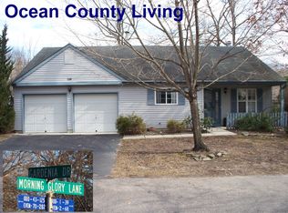 128 Morning Glory Ln, Whiting, NJ 08759