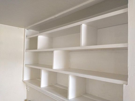 Livingroom built- in nooks