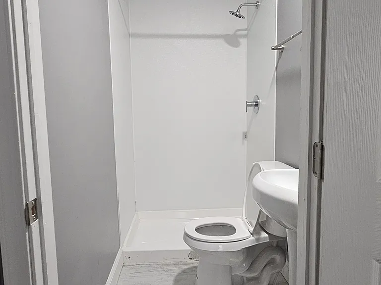 814 N Port St #0 — Photo 11