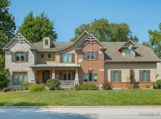 1020 S Wheaton Ave, Wheaton, IL 60189