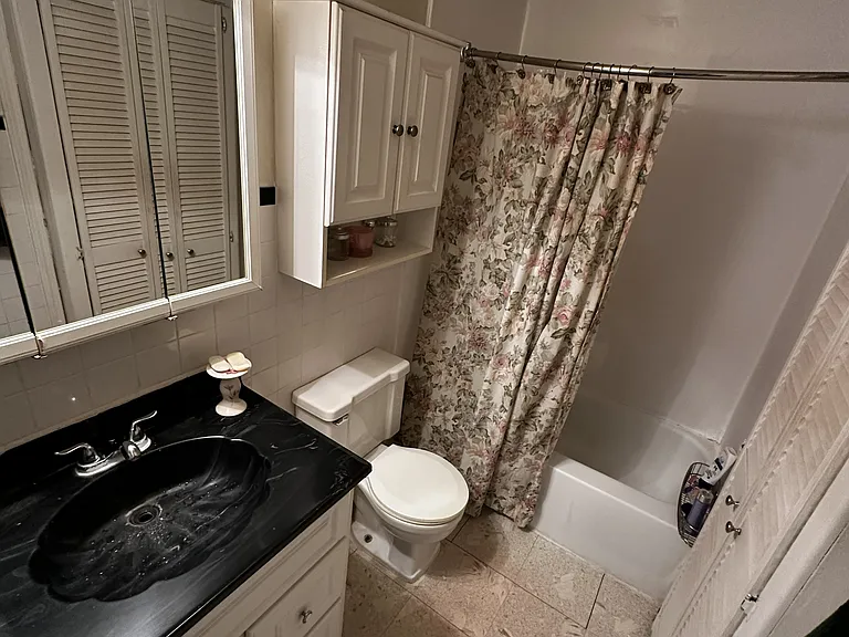 2199 London Dr — Photo 8
