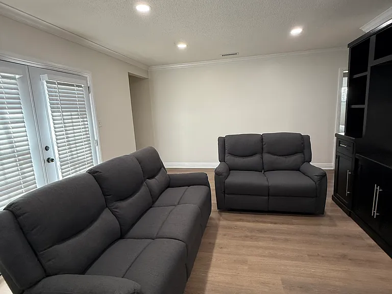 14613 Piuma Ave — Photo 6