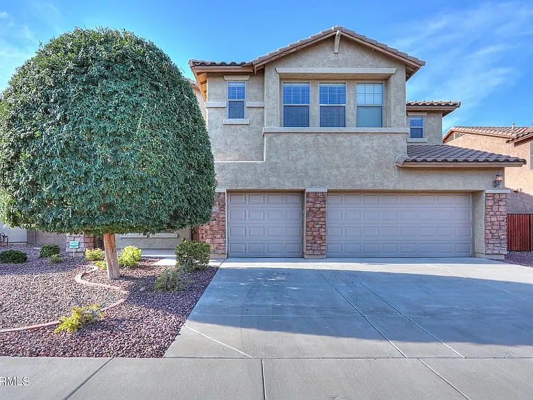 6328 W Victory Way — Photo 2