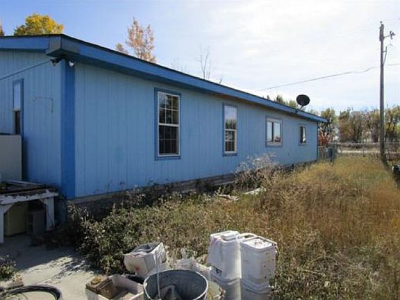 2nd image of 13 Gardens North Dr