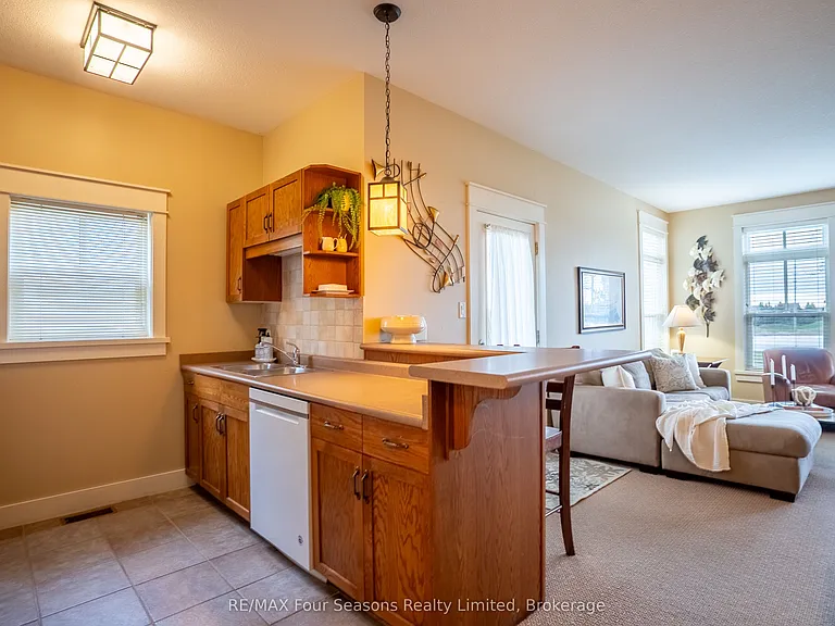 125 Fairway Ct #125 — Photo 8