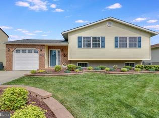 32 Saratoga Dr, New Castle, DE 19720