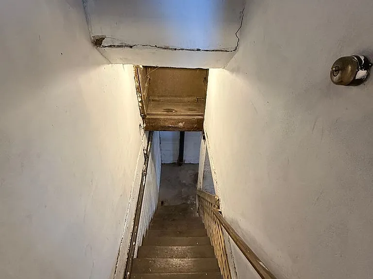 49 W Commerce St — Photo 44