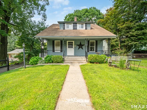 11 Barker Terrace, Wolcott, CT 06716