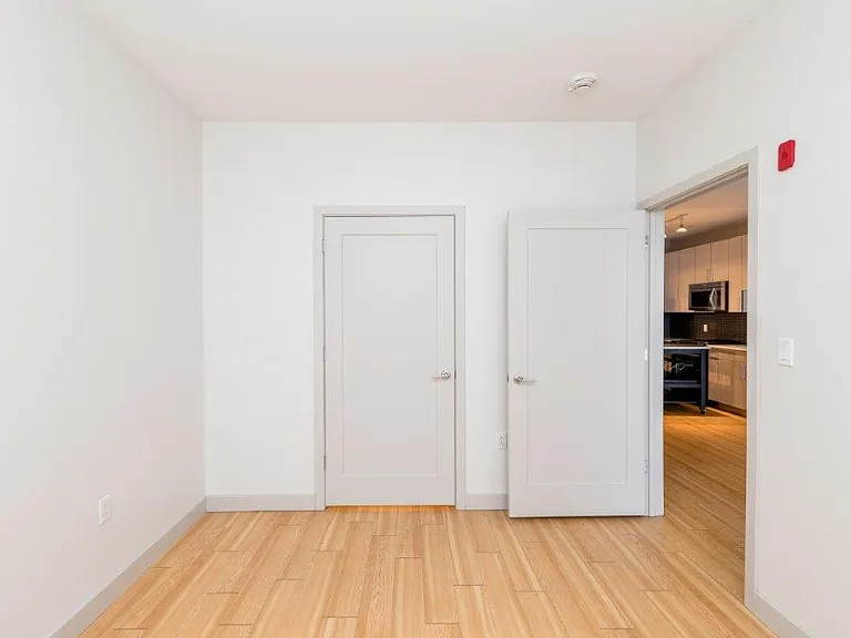 319 D St #308 — Photo 4