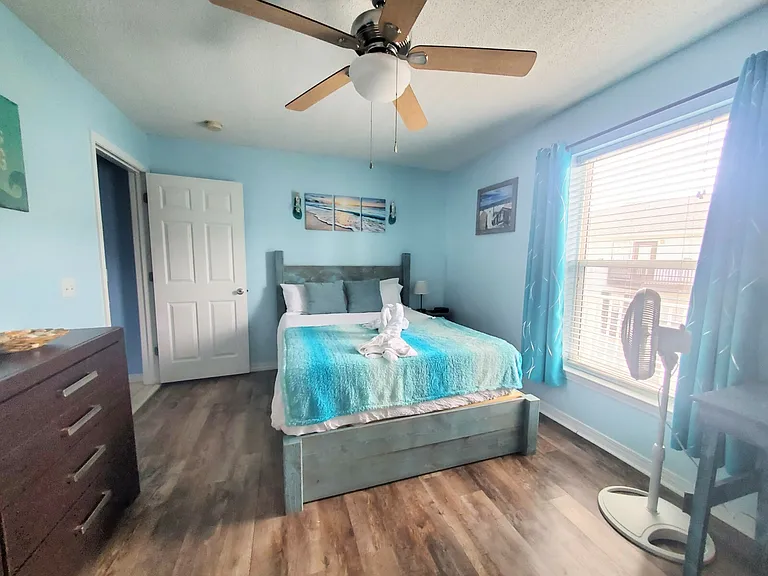8436 Gulf Blvd #522 — Photo 32