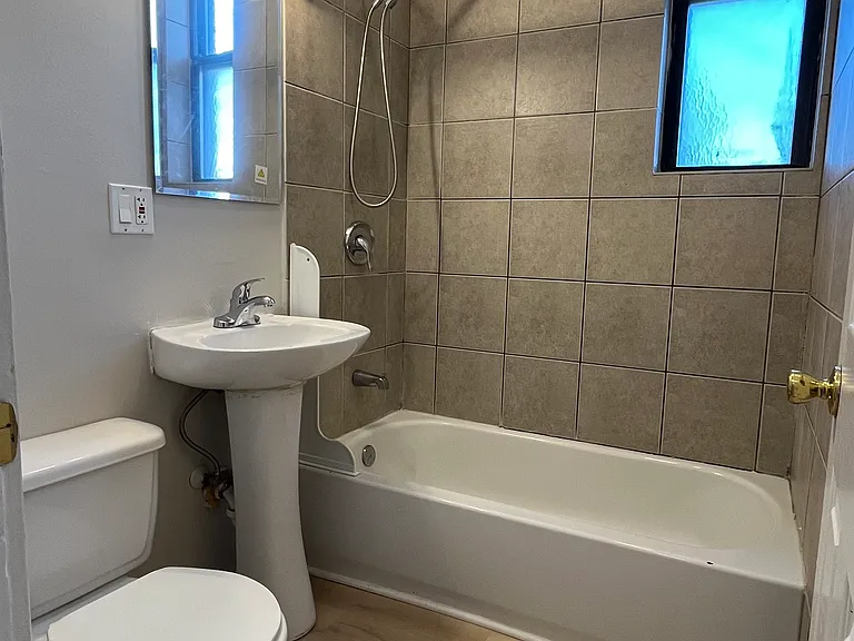1124 S Richmond St #3 — Photo 7