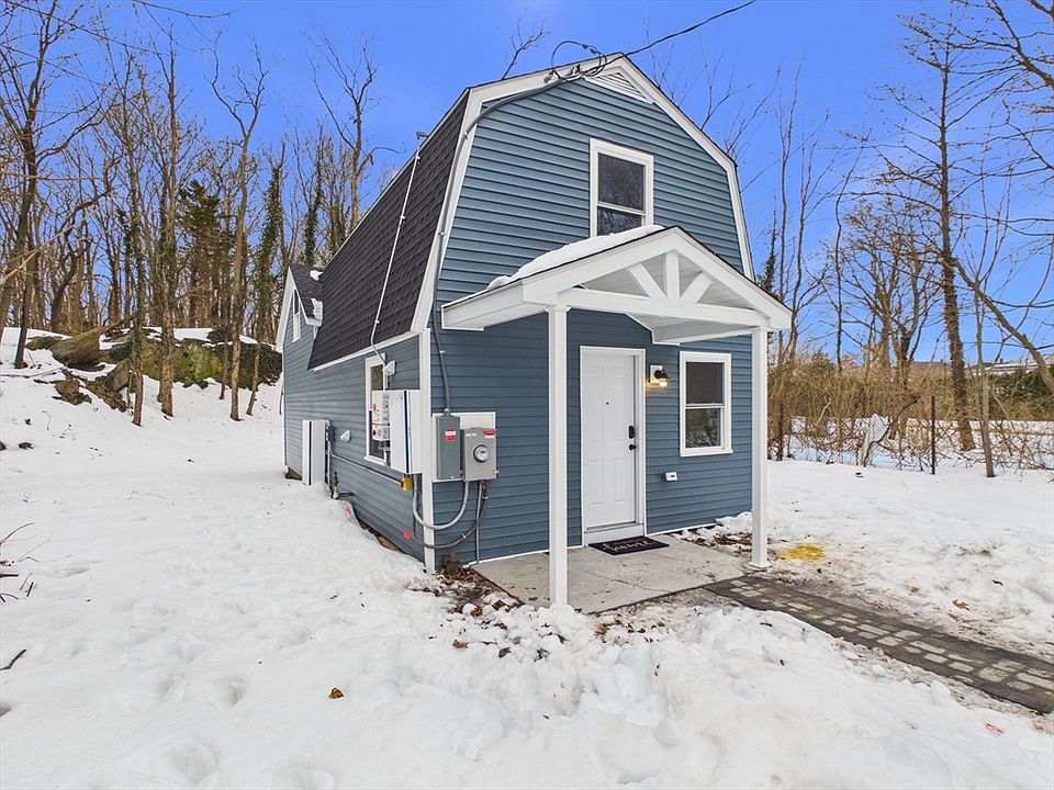 1st image of 122 Truro St