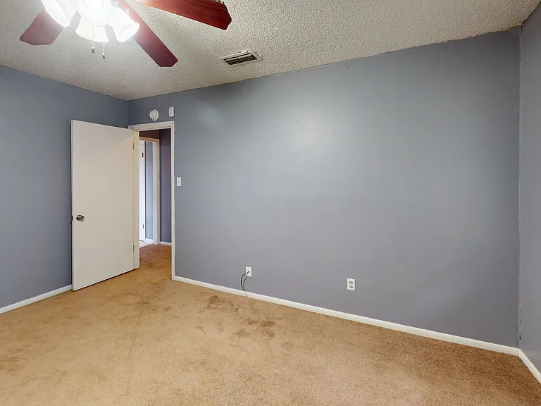 1404 E Vardeman Ave — Photo 18