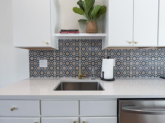 5th image of 3136 Saint Elmo Ave #3136