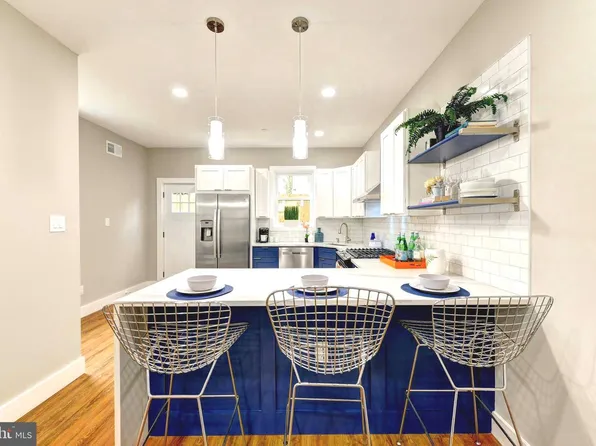 135 E Springer St, Philadelphia, PA 19119