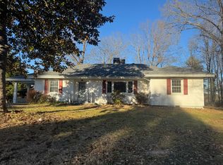 114 E Forest St, Brookneal, VA 24528